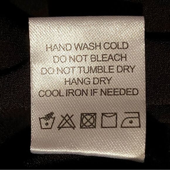 NWT Lovers + Friends black long sleeve cold shoulder jumpsuit w/Pockets XS - Picture 7 of 7